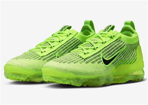 nike air vapormax flyknit schwarz volt|Nike VaporMax Flyknit 2021 men.